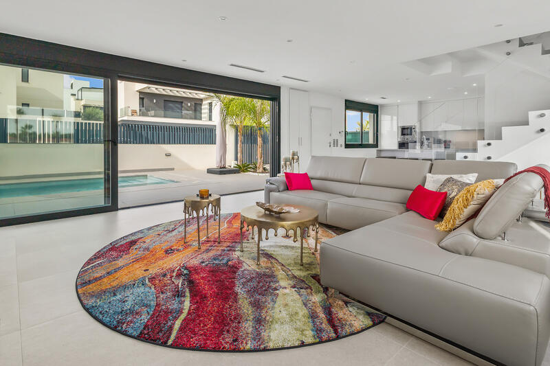 4 Cuarto Villa en venta