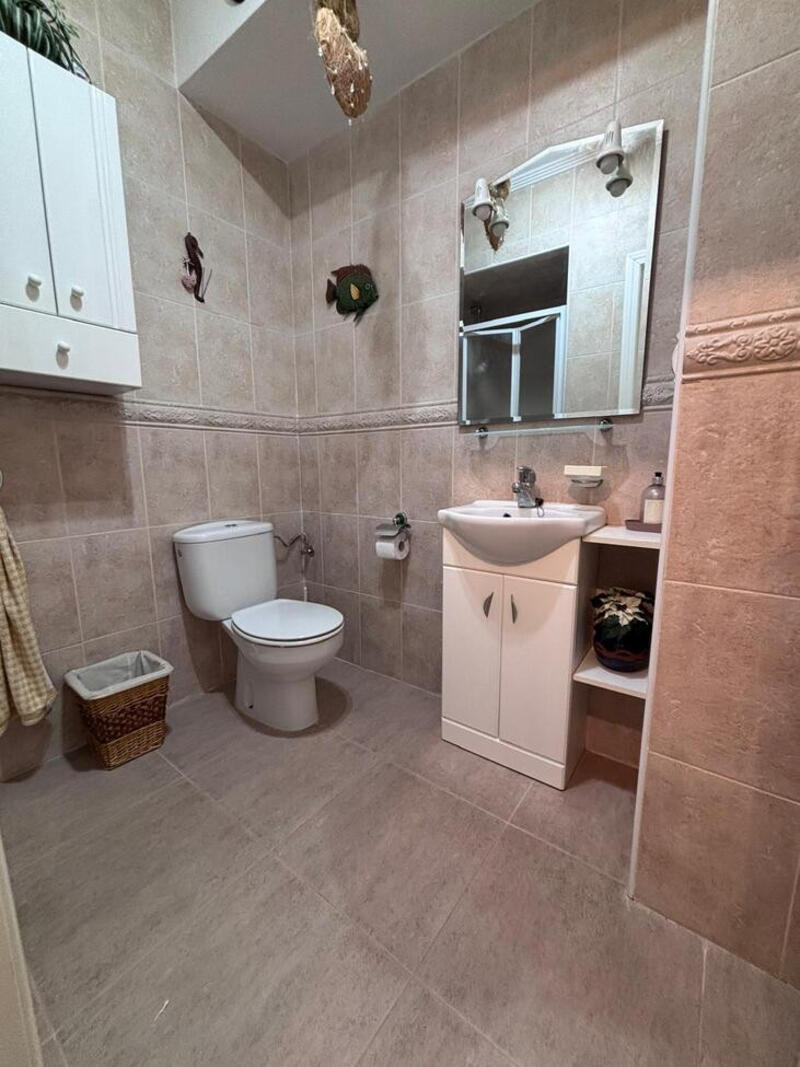 2 bedroom Townhouse for sale