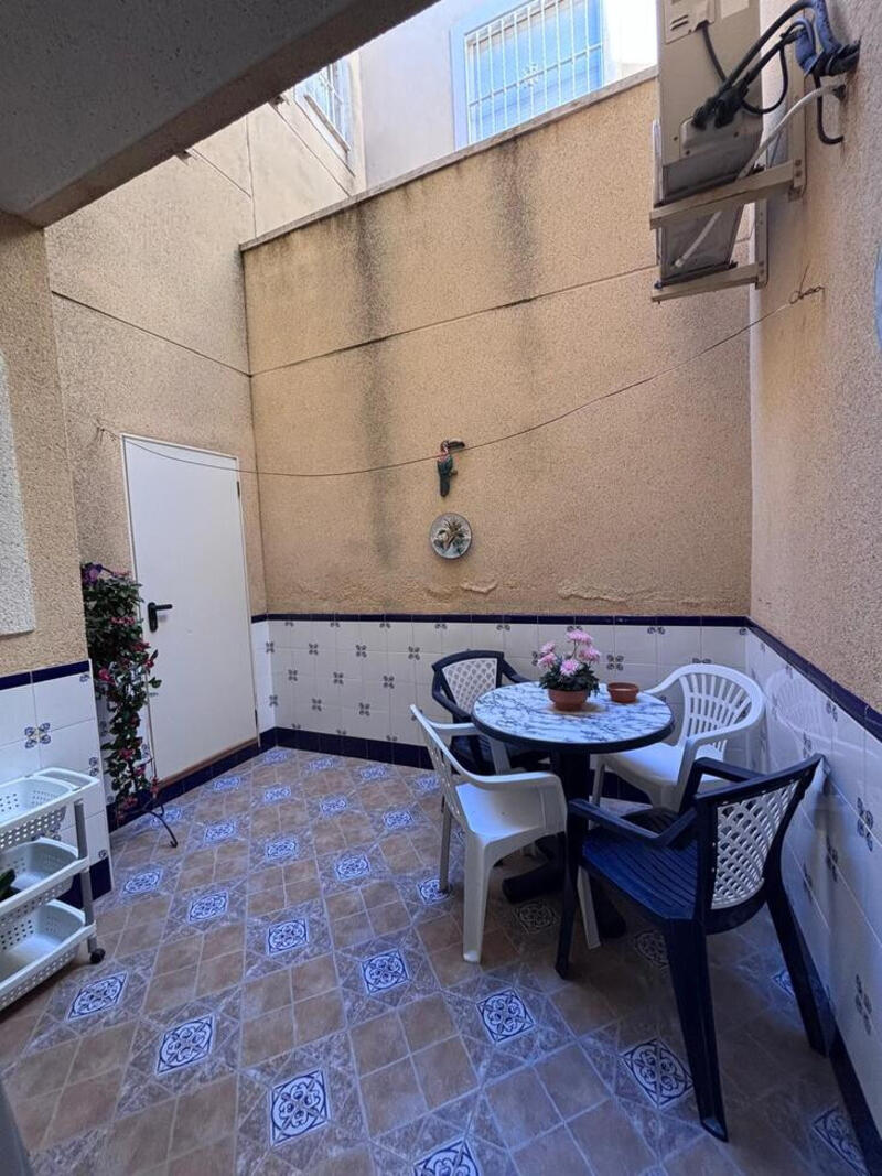 2 bedroom Townhouse for sale