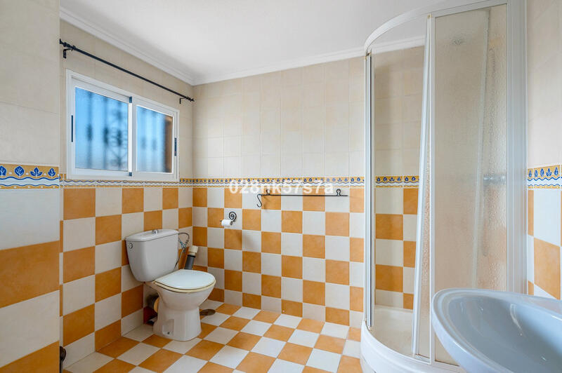4 slaapkamer Villa Te koop