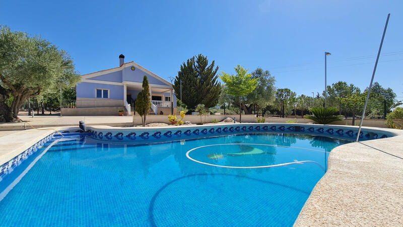 5 bedroom Villa for sale