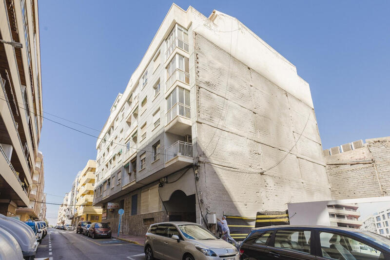 Appartement zu verkaufen in Torrevieja, Alicante