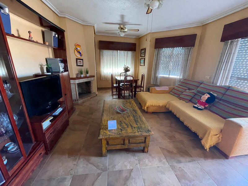 Villa til salg i San Miguel de Salinas, Alicante