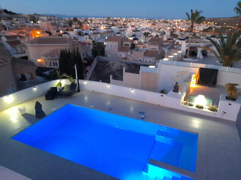 6 slaapkamer Villa Te koop