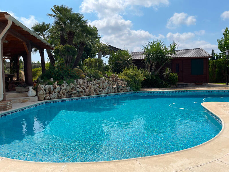 4 Cuarto Villa en venta