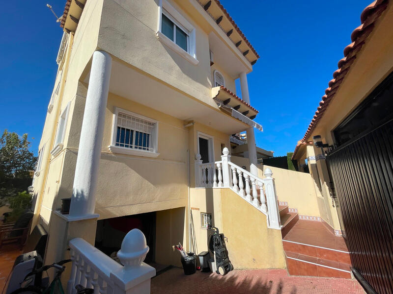Villa en venta en Guardamar del Segura, Alicante