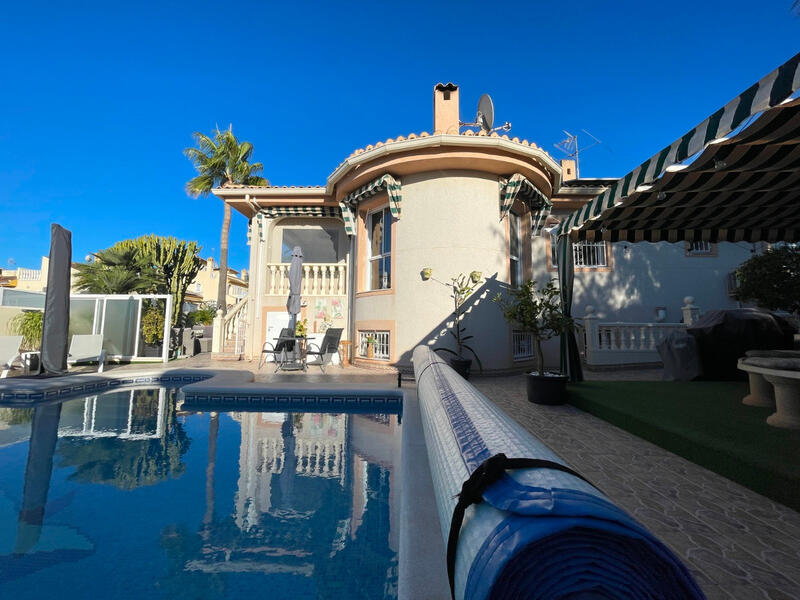 5 chambre Villa à vendre