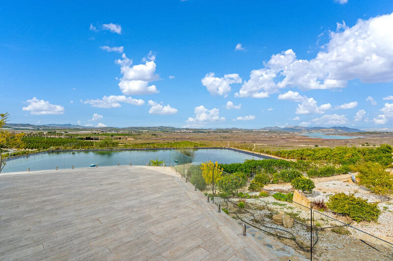 4 Cuarto Casa de Campo en venta
