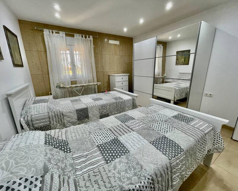 6 slaapkamer Villa Te koop 6 slaapkamer Villa Te koop