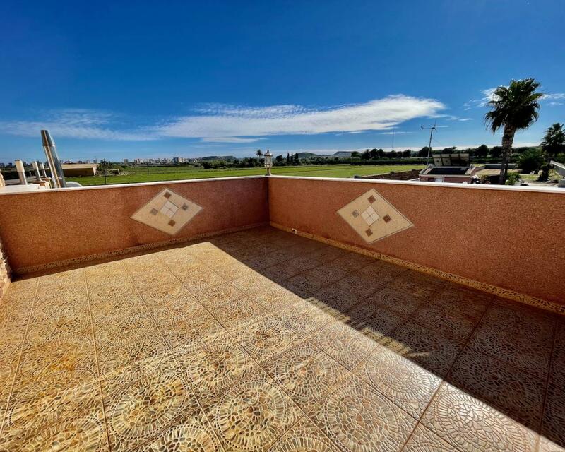 6 slaapkamer Villa Te koop 6 slaapkamer Villa Te koop