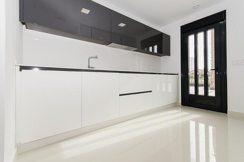4 спальная комната вилла продается 4 спальная комната вилла продается