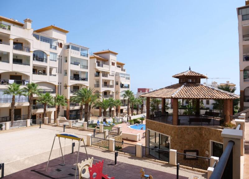 Apartment for sale in Guardamar del Segura, Alicante Apartment for sale in Guardamar del Segura, Alicante