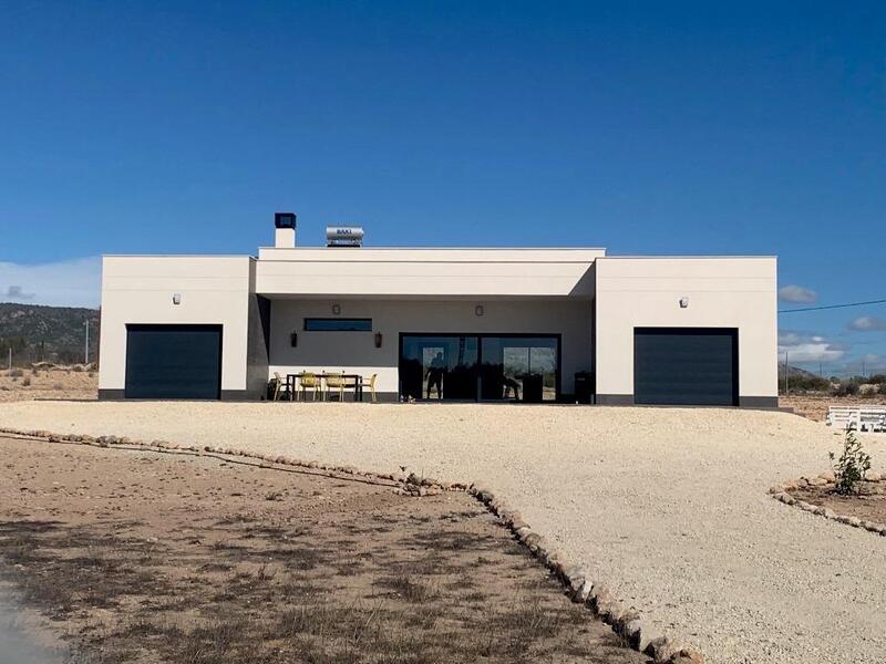 Villa til salgs i Pinoso, Alicante Villa til salgs i Pinoso, Alicante
