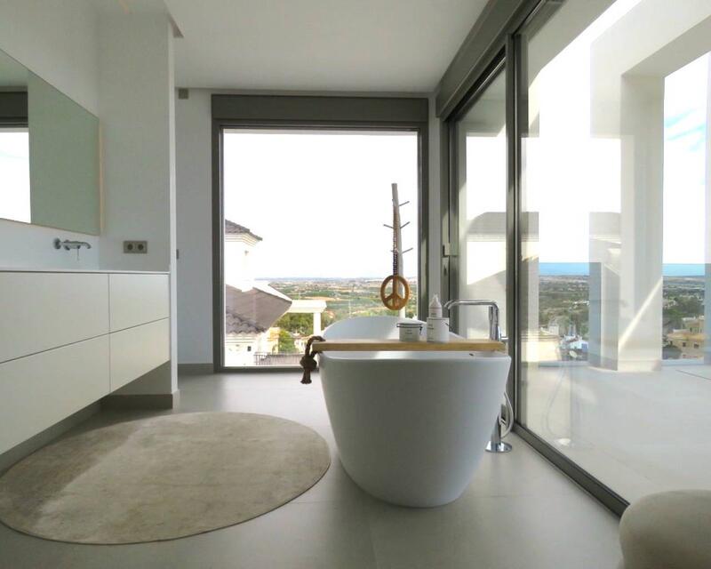 4 Schlafzimmer Villa zu verkaufen 4 Schlafzimmer Villa zu verkaufen