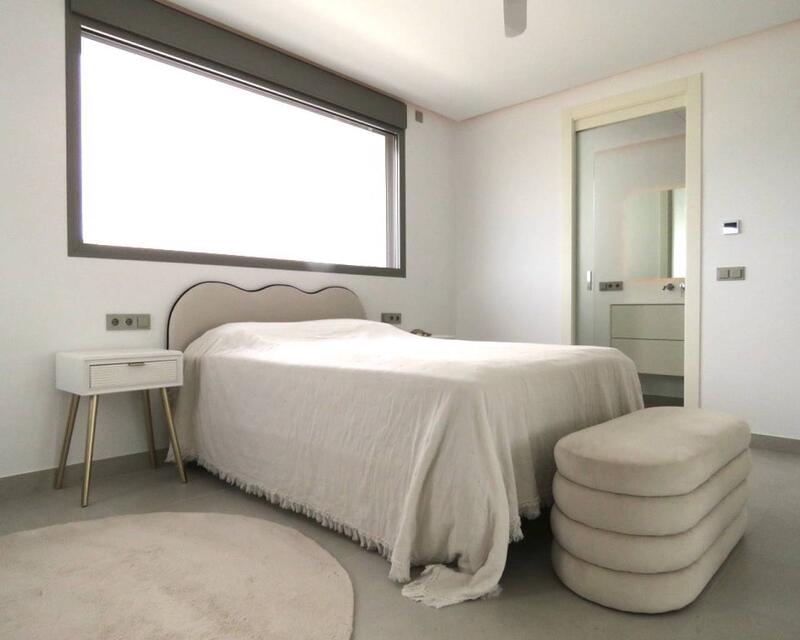 4 Schlafzimmer Villa zu verkaufen 4 Schlafzimmer Villa zu verkaufen