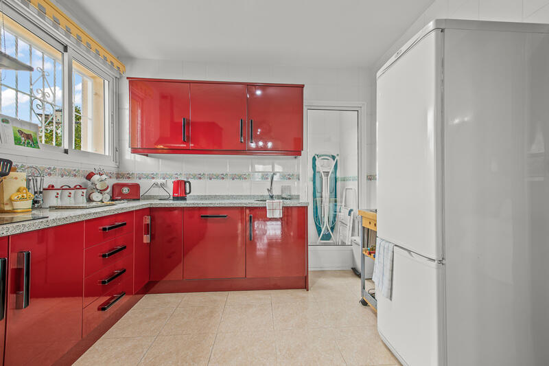 4 Cuarto Villa en venta