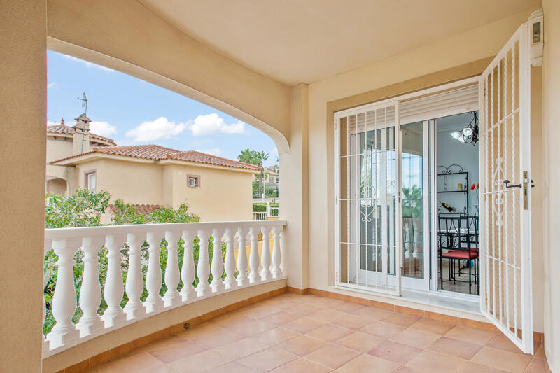 4 Cuarto Villa en venta