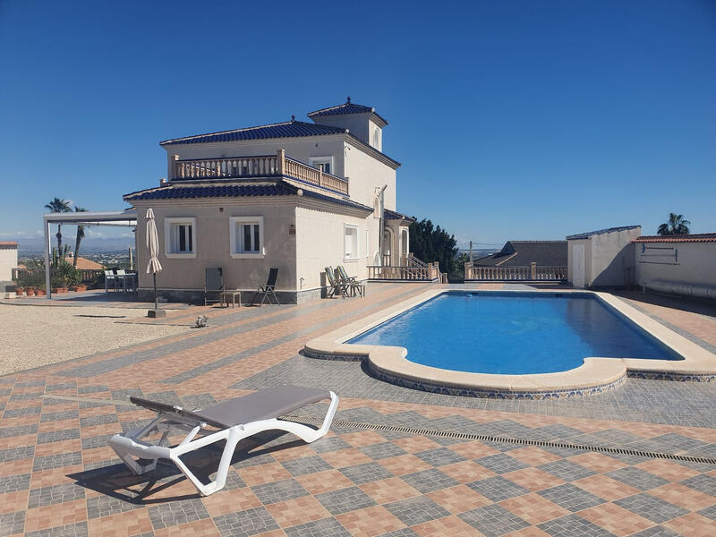 Villa for sale in Algorfa, Alicante