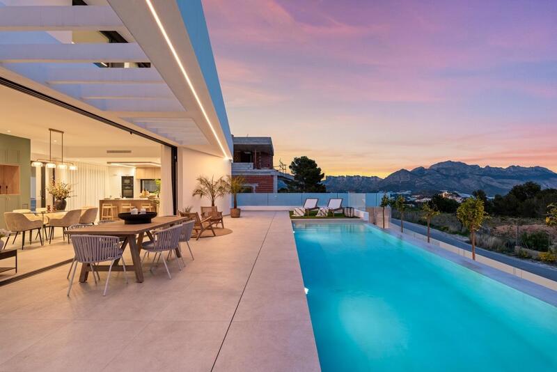 4 slaapkamer Villa Te koop in Polop, Alicante