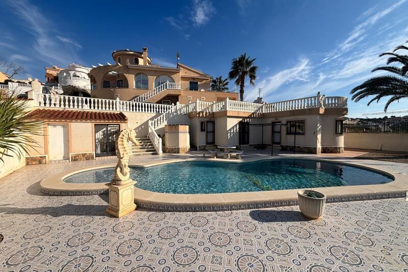 Villa Te koop in Ciudad Quesada, Alicante Villa Te koop in Ciudad Quesada, Alicante