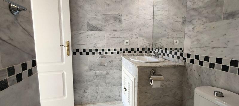 2 slaapkamer Appartement Te koop