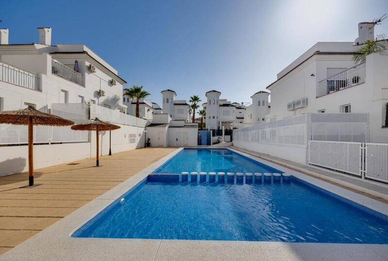 3 slaapkamer Villa Te koop 3 slaapkamer Villa Te koop
