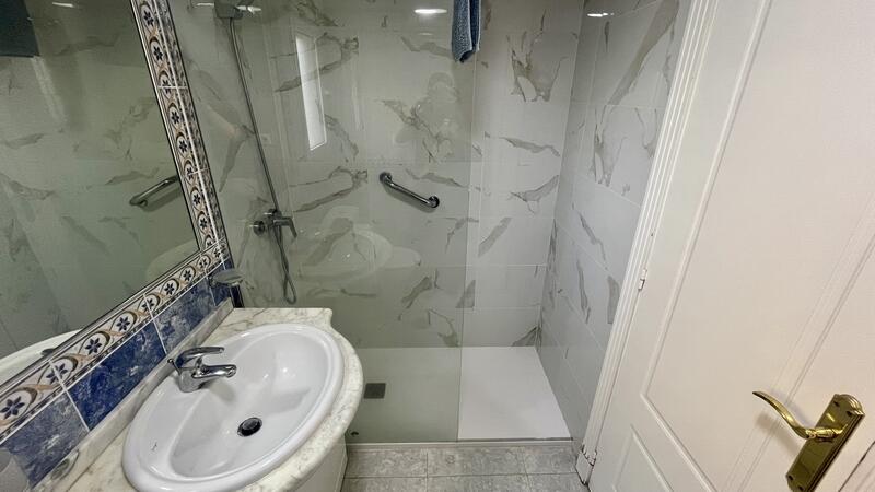 2 slaapkamer Appartement Te koop 2 slaapkamer Appartement Te koop