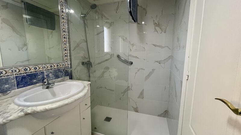 2 slaapkamer Appartement Te koop 2 slaapkamer Appartement Te koop