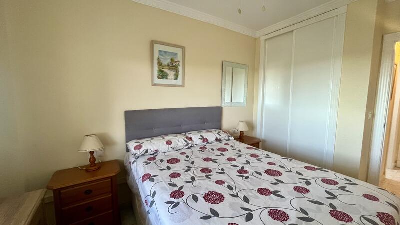 2 спальная комната квартира продается в Algorfa, Alicante
