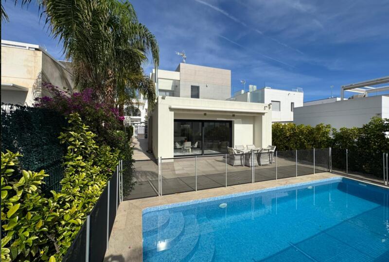 Villa en venta en Ciudad Quesada, Alicante