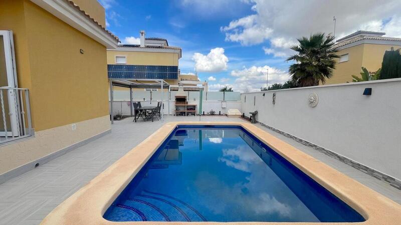 3 slaapkamer Villa Te koop