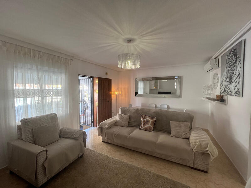 2 soveværelse Byhus til salg i Punta Prima, Alicante