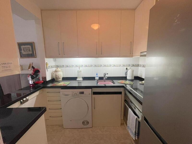 2 slaapkamer Appartement Te koop