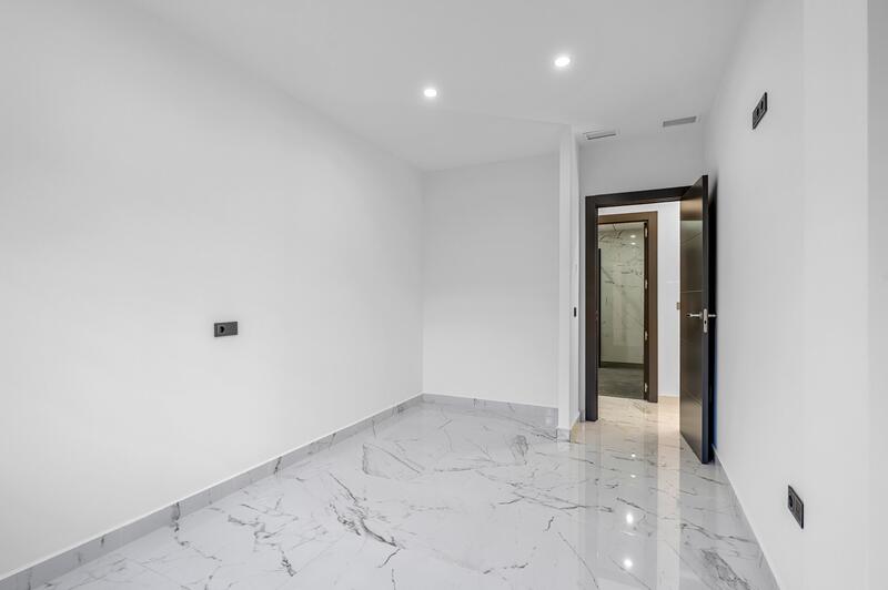 4 slaapkamer Villa Te koop 4 slaapkamer Villa Te koop