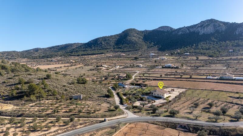 3 bedroom Country House for sale