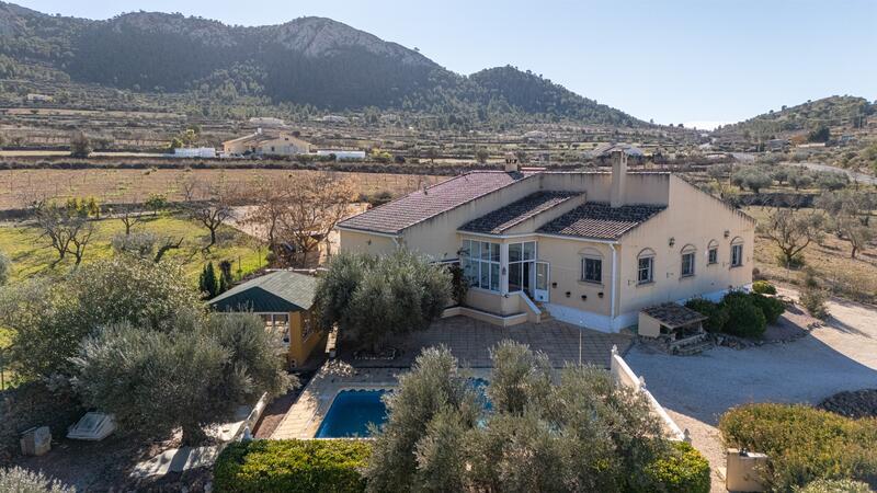 3 bedroom Country House for sale