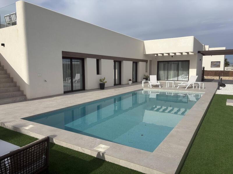 3 slaapkamer Villa Te koop