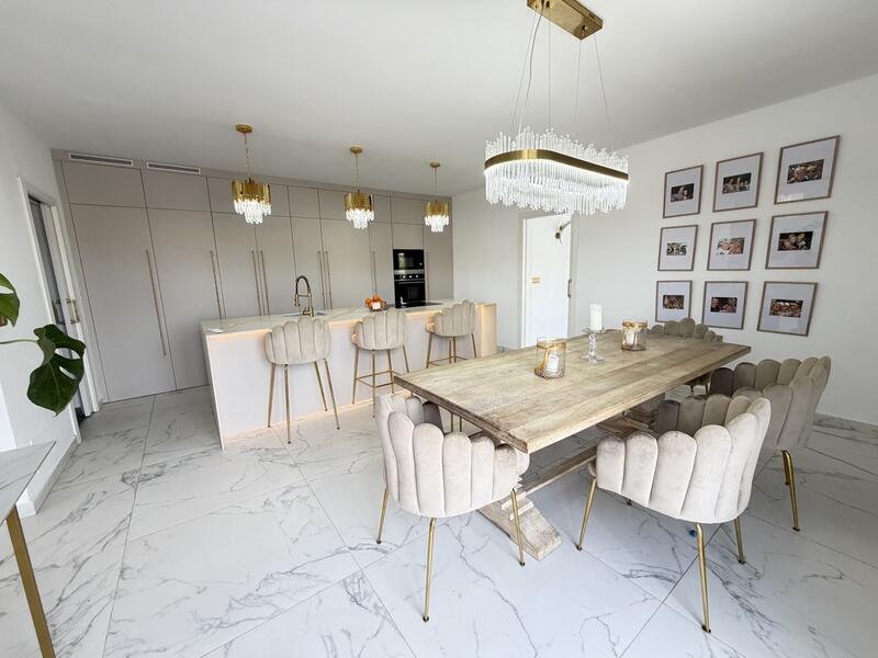 6 soverom Villa til salgs
