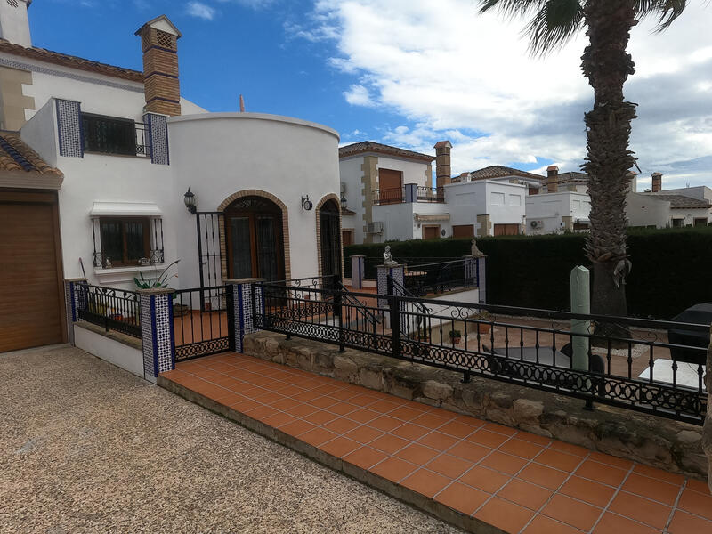 3 slaapkamer Villa Te koop in Algorfa, Alicante