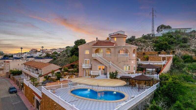 7 chambre Villa à vendre dans Ciudad Quesada, Alicante