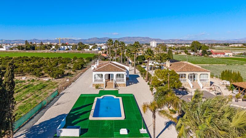 Auberge à vendre dans Dolores, Alicante