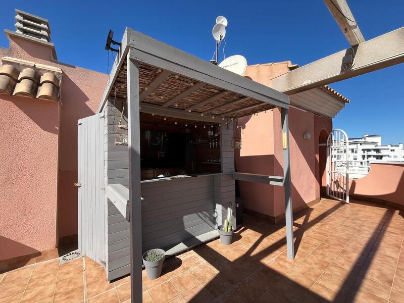 2 bedroom Apartment for sale