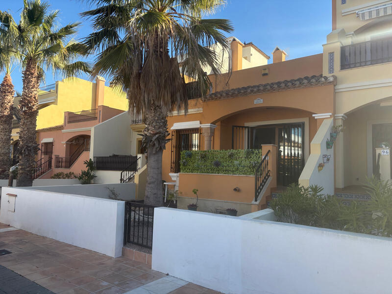 3 bedroom Townhouse for sale 3 bedroom Townhouse for sale