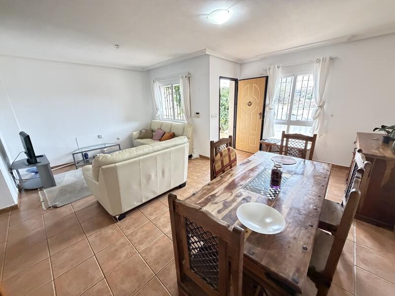 2 Schlafzimmer Stadthaus zu verkaufen