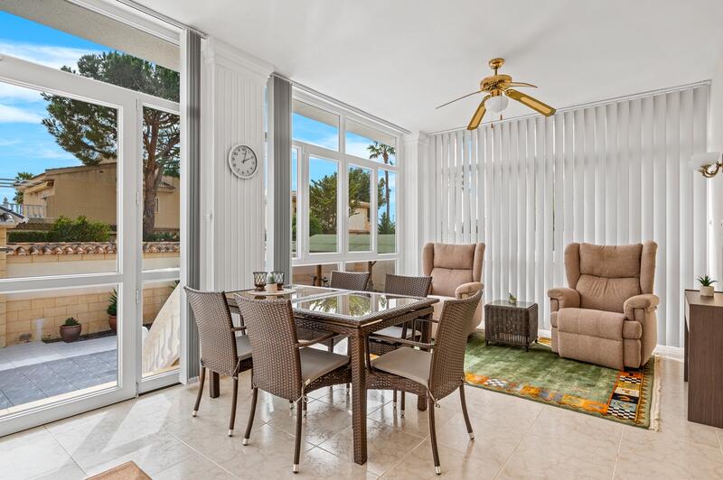 4 Cuarto Villa en venta