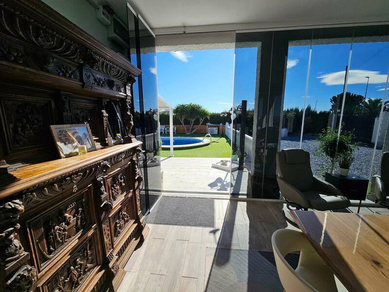 4 Schlafzimmer Villa zu verkaufen