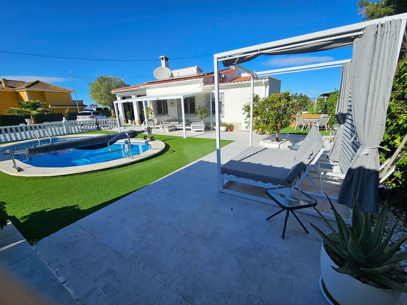 4 Schlafzimmer Villa zu verkaufen