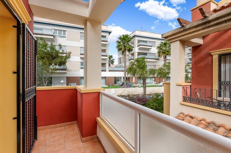3 bedroom Townhouse for sale