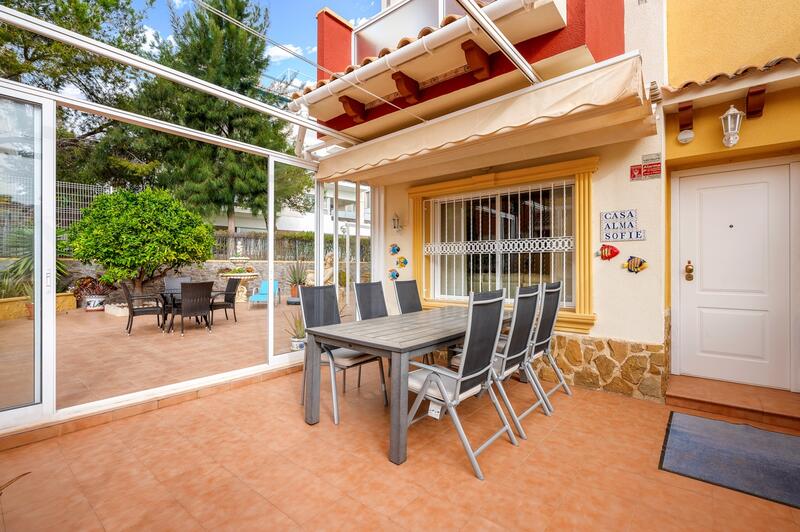 3 soverom Rekkehus til salgs i Villamartin, Alicante