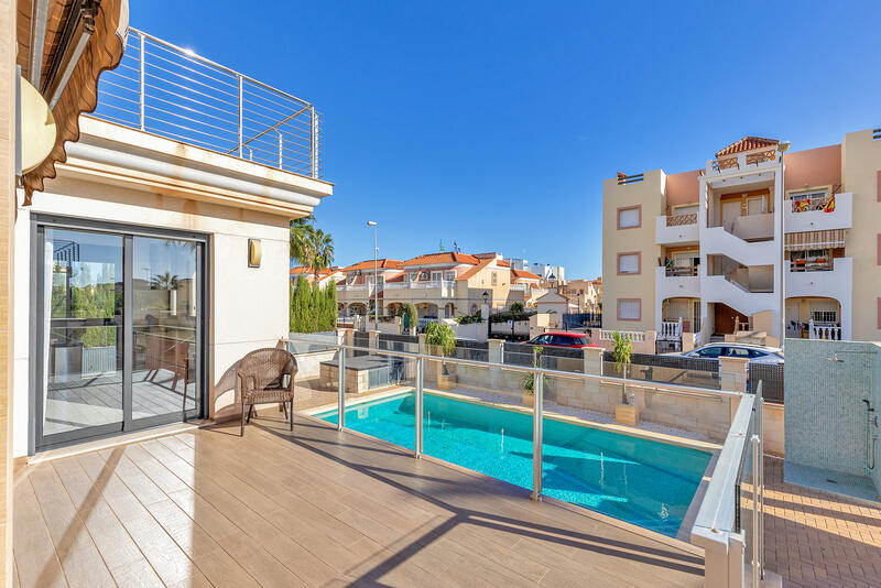 5 soverom Villa til salgs